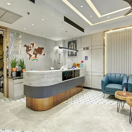 Hotel Uptown - 1Km Connaught Place